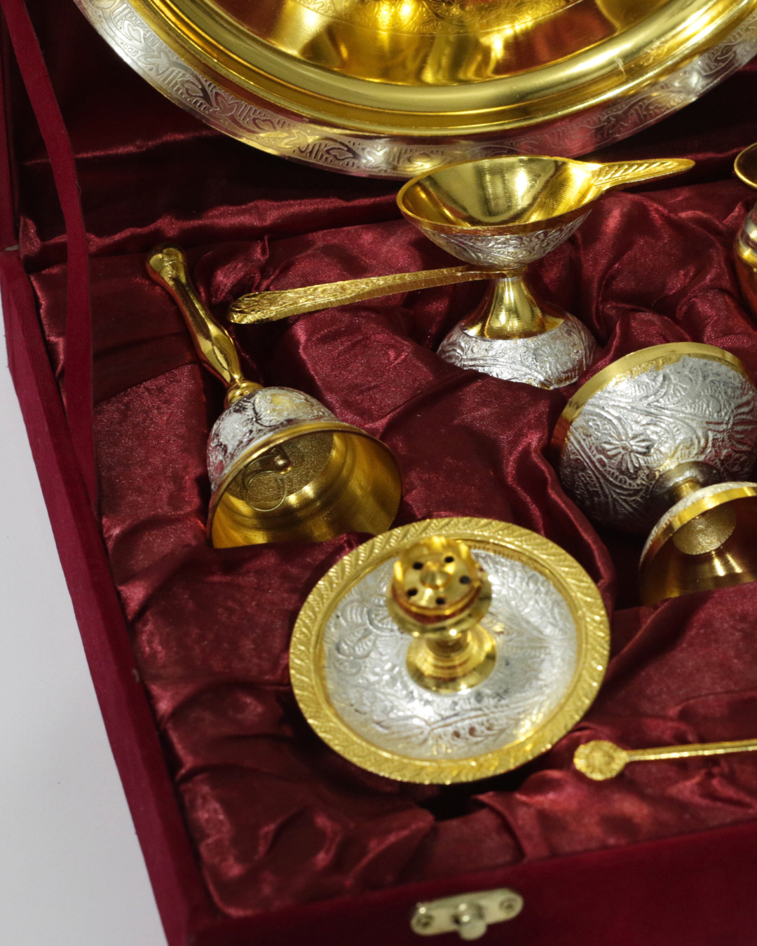 8 Piece Premium Gold/Silver Dual Tone Thali Set