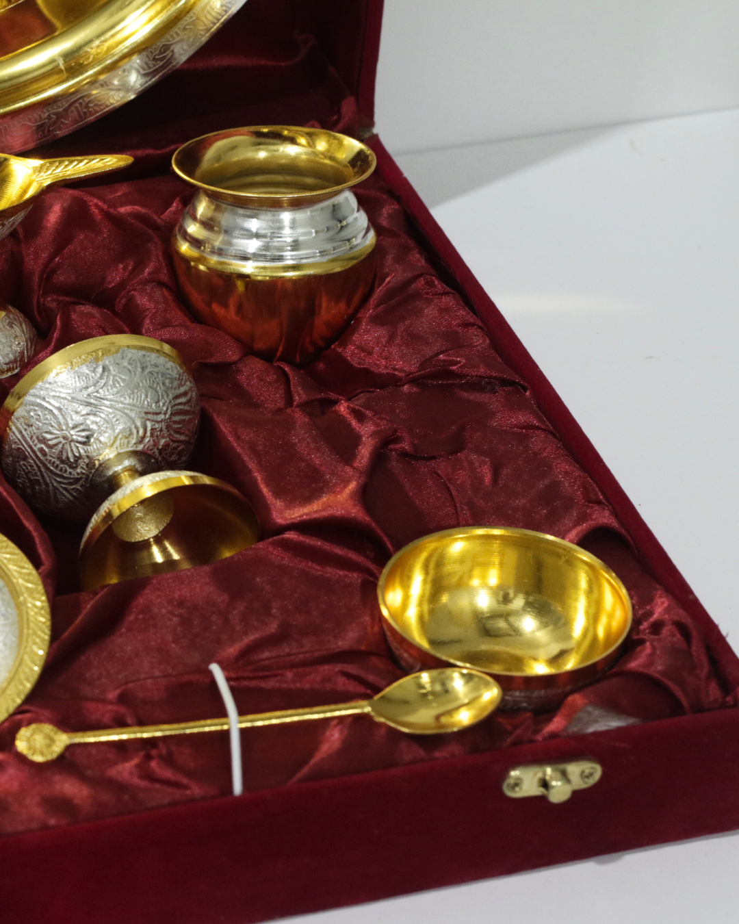 8 Piece Premium Gold/Silver Dual Tone Thali Set