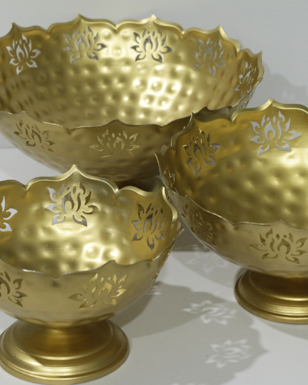 9 Piece Lotus Urli Set