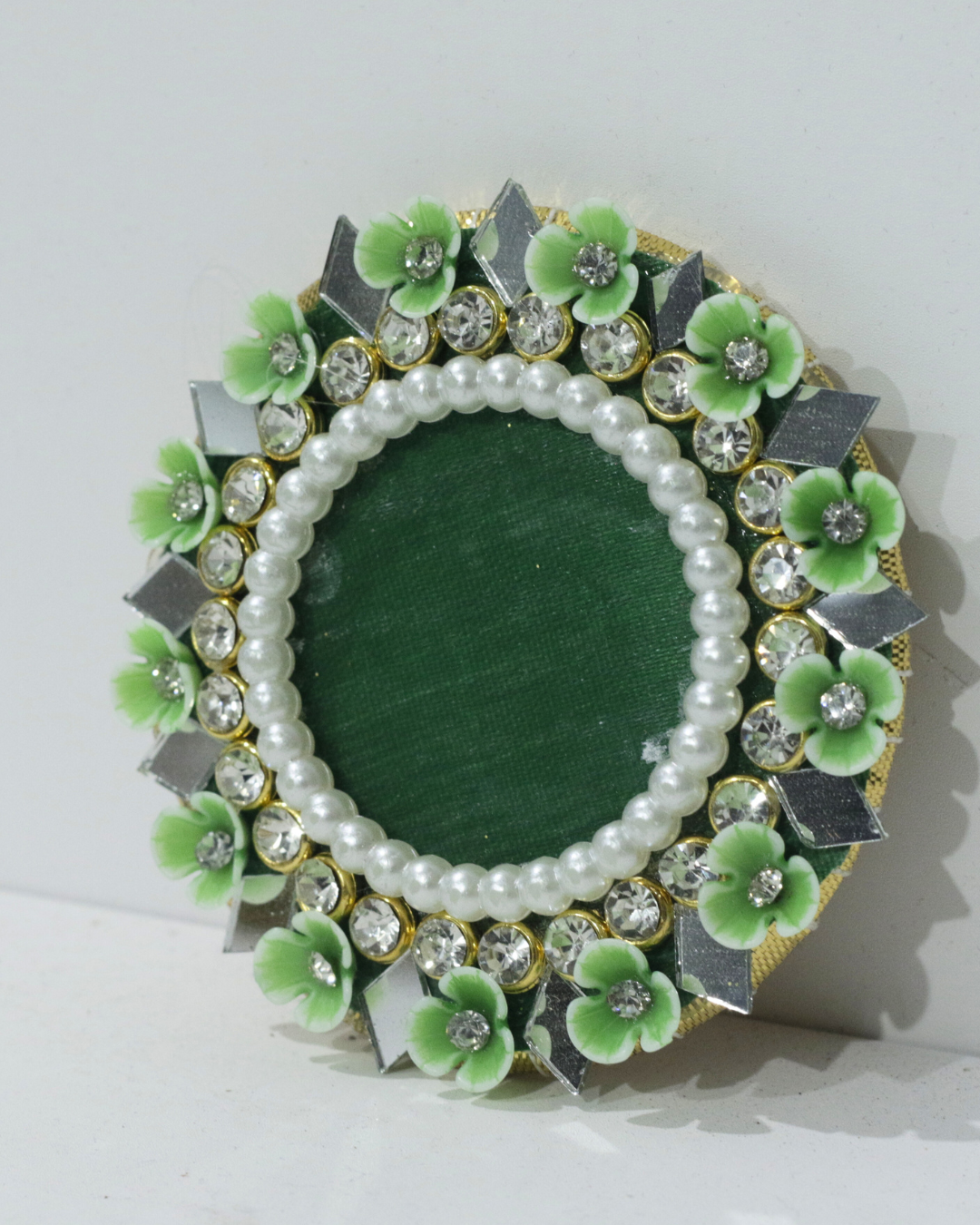 Red/Green/Yellow 9 Piece Rangoli Set