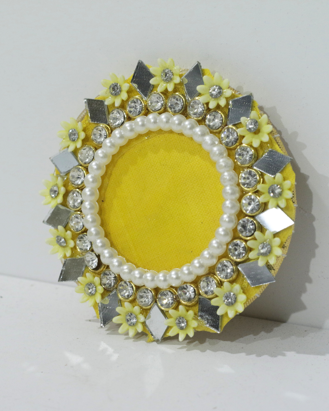 Red/Green/Yellow 9 Piece Rangoli Set