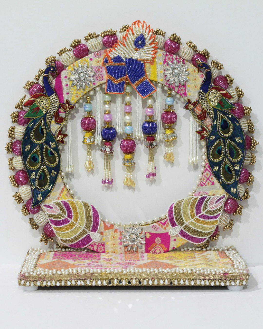 Multicolour Krishnji Singhasan