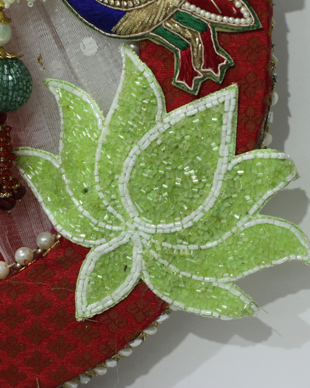 Red/Green Swastik Singhasan