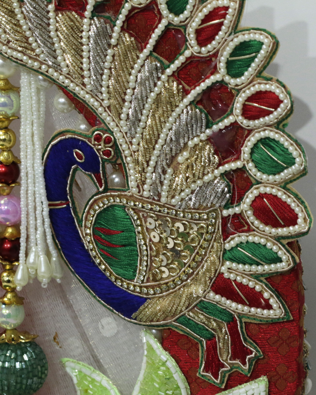 Red/Green Swastik Singhasan
