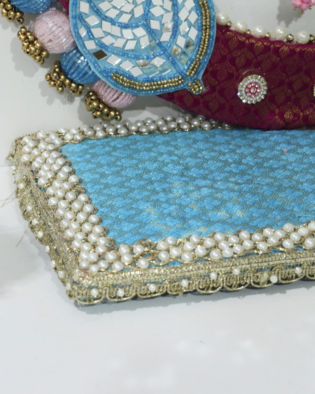 Baby Blue/Magenta Floral Singhasan