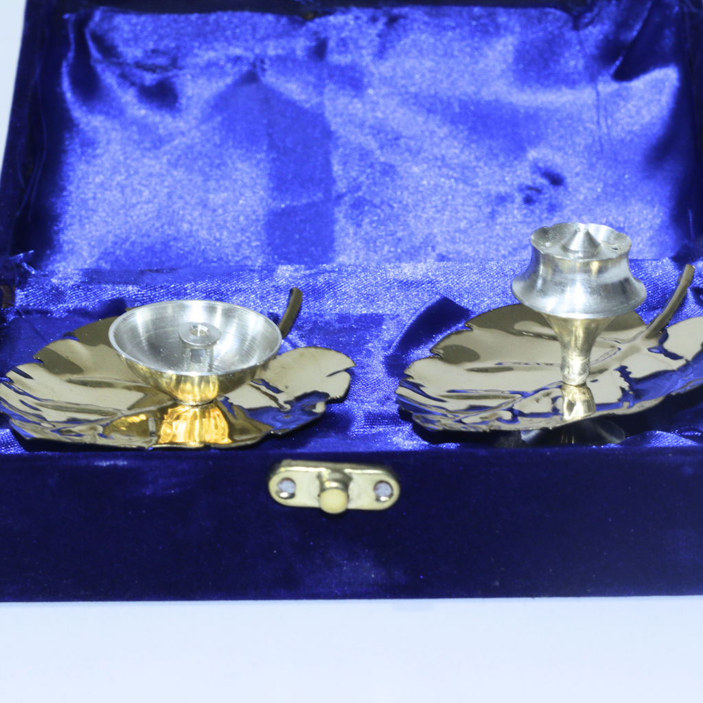 Double Leaf Diya and Incense Holder Gift Set