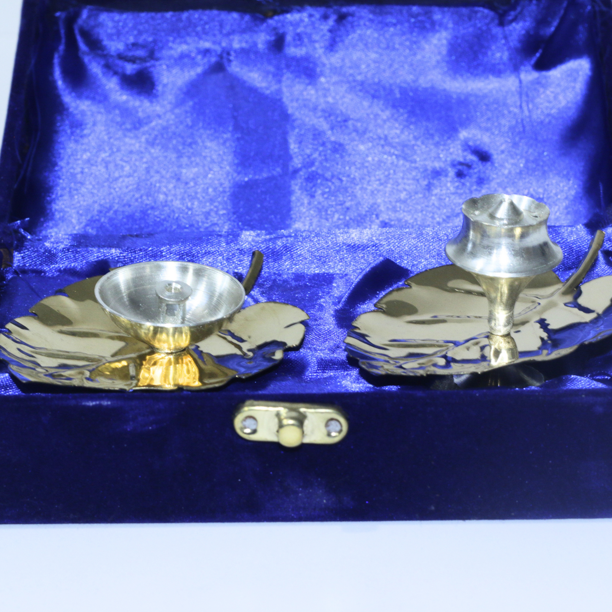 Double Leaf Diya and Incense Holder Gift Set
