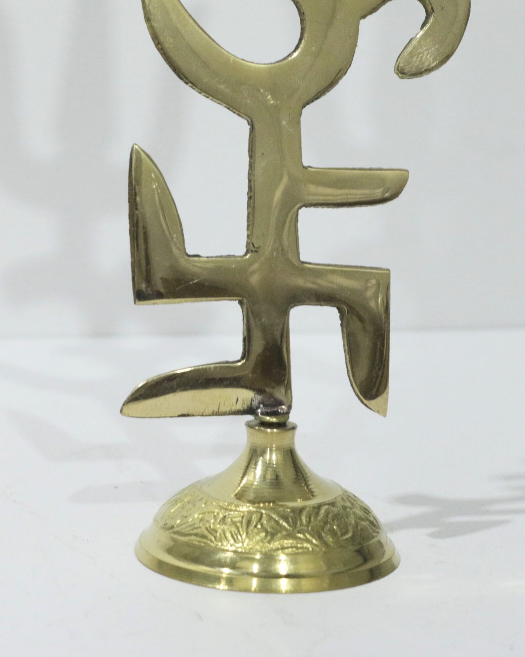 Trishyul Stand