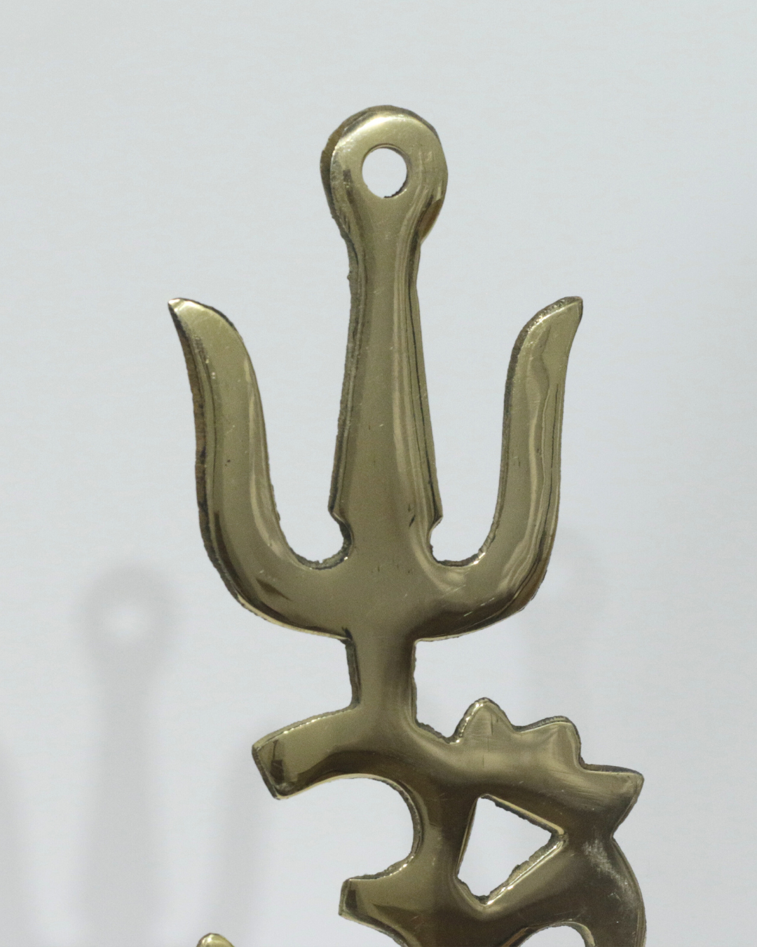 Trishyul Stand